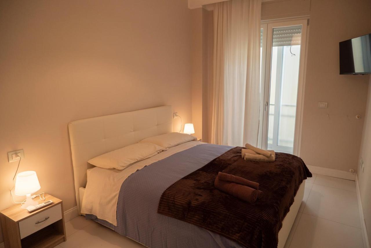 Belvedere Sea Suite Salerno Bagian luar foto